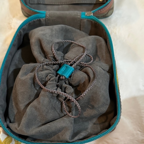 Silpada Teal and Red Patterned Jewelry Bag. NWOT - Picture 6 of 8